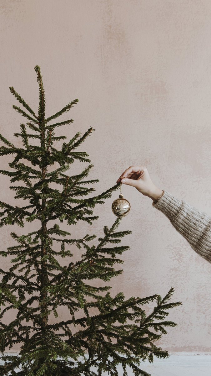 Whatever Christmas brings for you, we’re here to help with any emotional or mental health challenges that could come along with this time of the year.  Our freephone 24 hour crisis line remains open throughout the whole festive period on 0800 915 4644 mindworks-surrey.org/about-us/talki…