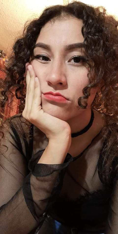enoc_ohlin's tweet photo. Desde que Mariana partio, algo de mi se fue con ella, jamas volvere a ser el mismo, solo ha pasado un mes y juro que duele como el primer dia, lo que mas me duele es que no podre abrazarte este fin de año y decirte lo mucho que te amo y extraño, me haces mucha falta, Mi China. :( https://t.co/yuHu9rP8RO