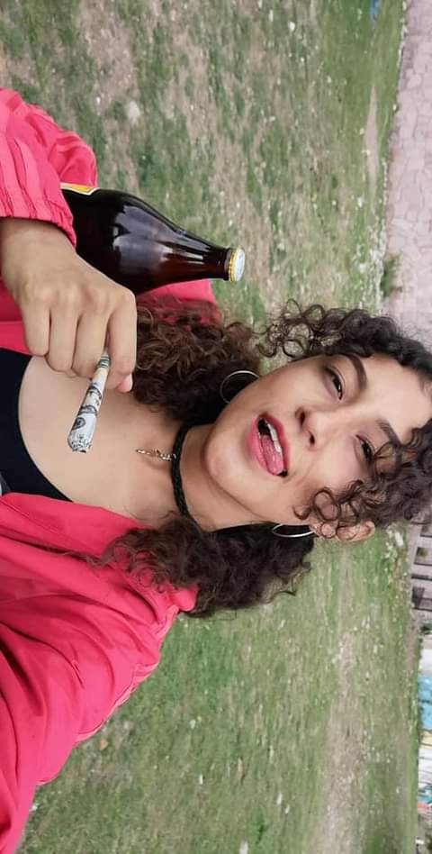 enoc_ohlin's tweet photo. Desde que Mariana partio, algo de mi se fue con ella, jamas volvere a ser el mismo, solo ha pasado un mes y juro que duele como el primer dia, lo que mas me duele es que no podre abrazarte este fin de año y decirte lo mucho que te amo y extraño, me haces mucha falta, Mi China. :( https://t.co/yuHu9rP8RO