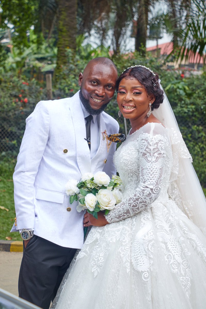 Dwhyte990's tweet photo. Thank God for a successful wedding ceremony. . Dec 17th, 2022 to remember #oghene Migwo https://t.co/rQsKXtnKEt