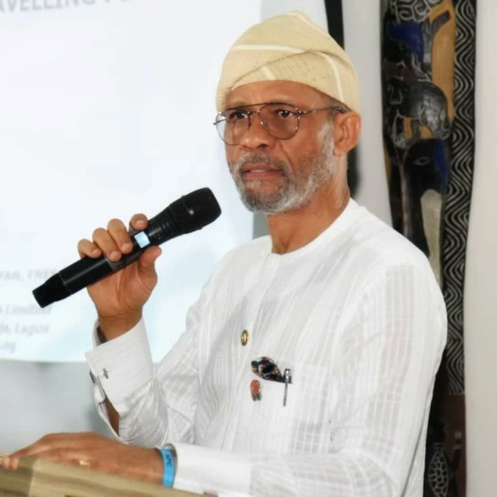 It was indeed a huge pleasure to be honoured at the 2nd Sustainability, Environment and Advocacy Awards, 2022 organized by Environment  Africa Magazine.

I was honoured with "Sustainable Public Service in Health Sector" Award in recognition  of my modest contribution to humanity.