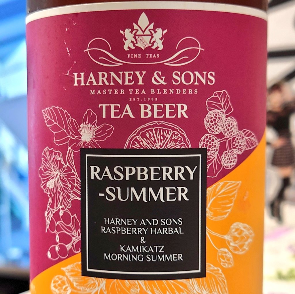 yombo444's tweet photo. 本日のクラフトビール2本目は、徳島県上勝町RISE & WIN Brewing
TEA BEERシリーズ
RASPBERRY-SUMMER
#おうちてらたぬ
#クラフトビール
#craftbeer
#teabeer https://t.co/4HjvRMqgLx
