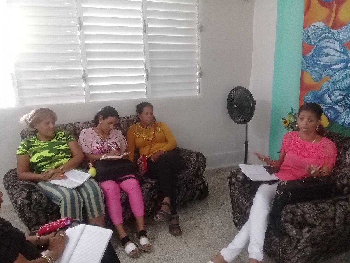 YoelDominico's tweet photo. La concepción diferente del desarrollo de la docencia y el trabajo metodológico desde las unidades de estudio
@maria_laviste 
@GtmoEPedagogica 
@CubaMined 
@YaritzaCreach https://t.co/hdcYAhlrTw