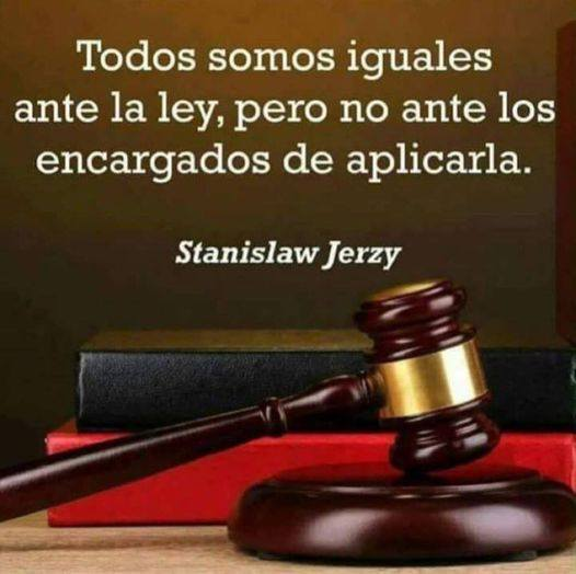 ChemaHouse's tweet photo. Y sobre todo cuando esas leyes, esas reglas del juego se crean para beneficiar y proteger siempre a los que tienen poder y viven de el.
Una constitución elaborada para ser siempre incumplida por los mismos que la veneran, idolatran, defienden y protegen. https://t.co/WJGOki098c