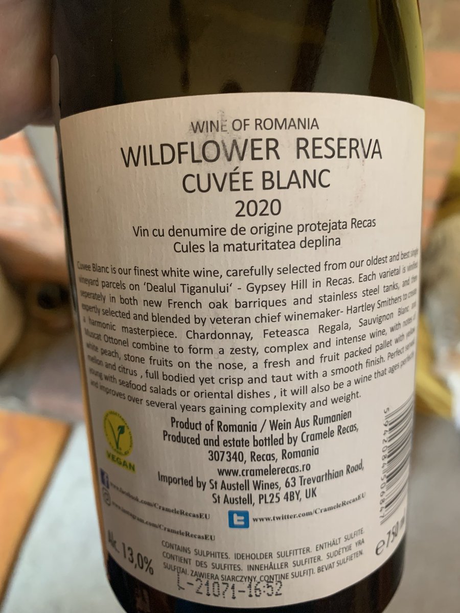 Discovered this Romanian delight last night. Does exactly what it says - really complex, yet crisp and fresh. Highly recommend #winelover