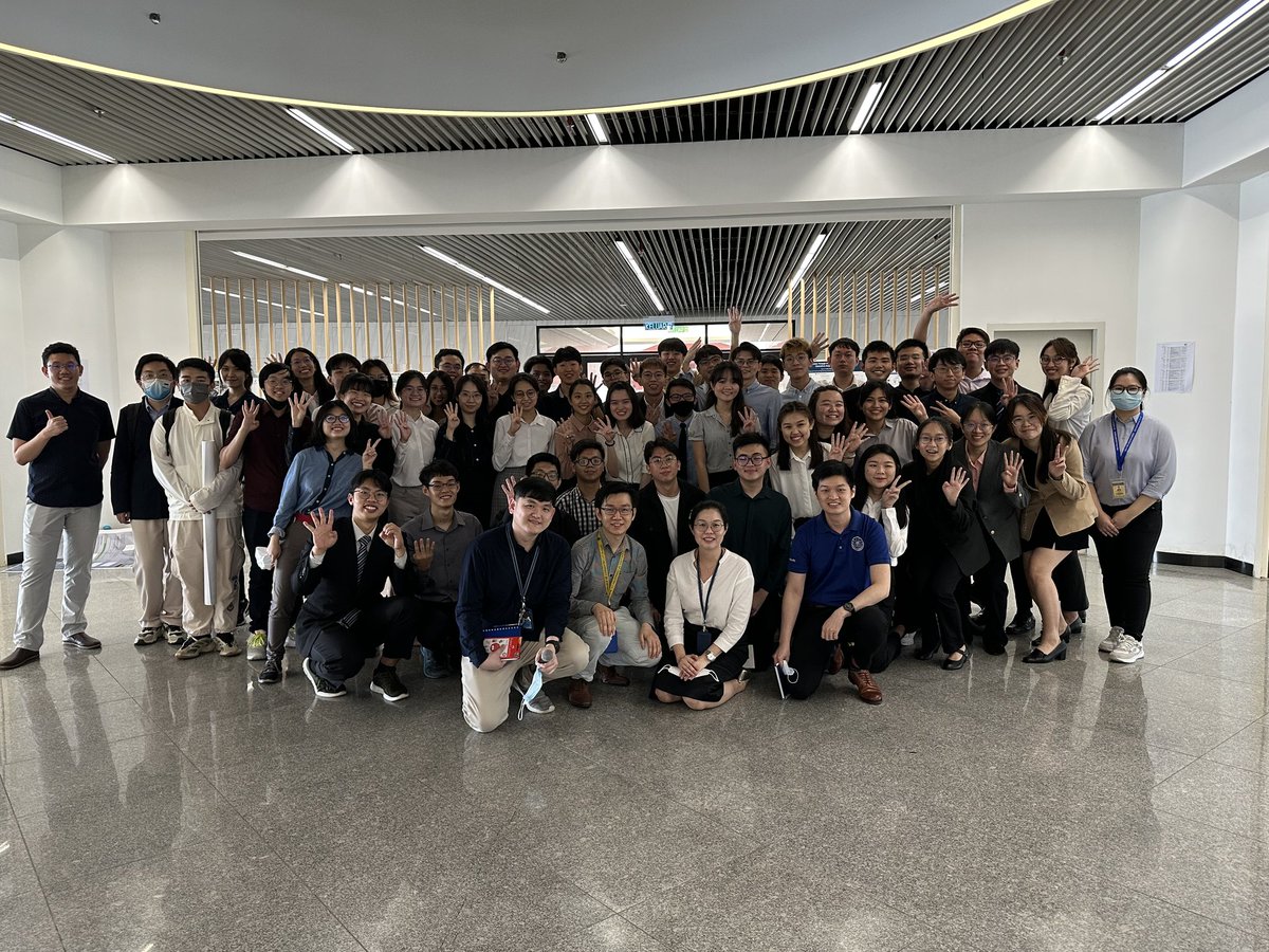 cmexmum's tweet photo. CME XMUM successfully organised its inaugural FYP poster presentation today at A3 Ground Floor 🥳

Congratulations to all staffs and students involved in this event and for those who came to support 🤩

@xmumalaysia https://t.co/kZD9l4Rku2
