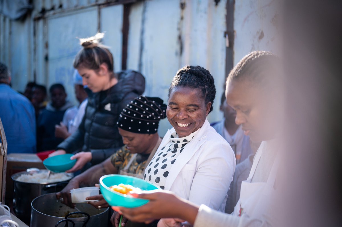 KolisiFdn's tweet image. #ReflectingOn2022. Our Co-Founder @siyakolisi’s own lived experience steered us towards addressing #FoodSecurity. We focused on providing good support to various communities in need while establishing sustainable practices &amp;amp; allocating resources effectively. #SouthAfrica