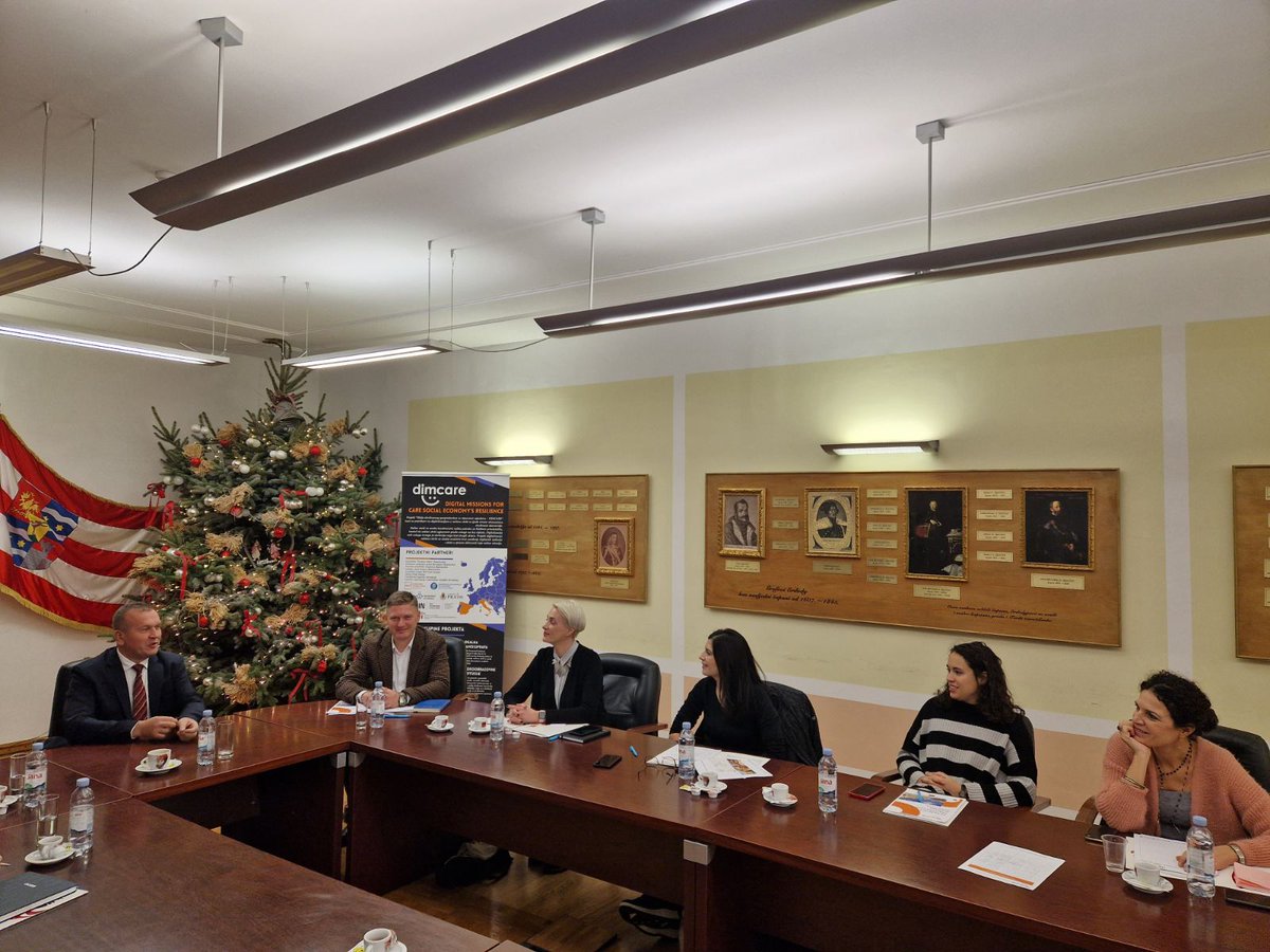 SBCBarcelona's tweet photo. La setmana passada vam poder visitar diferents inciatives socials a Varazdin (Croàcia), en el marc de la segona missió transnacional del projecte europeu #DIMCARE! https://t.co/LaX5TODTcM