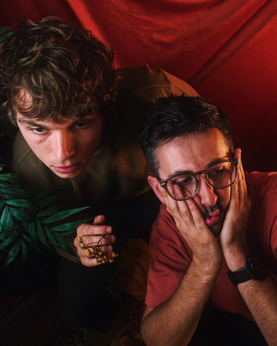 1. James offers a gift of yellow velvet while Jordan attempts to disappear
2. A plant introduces itself to Jordan
3. James smokes some yellow flowers while Jordan can’t believe he just met a plant
A classic Christmas Eve Eve Eve Eve Evening 🎄🌹🌷