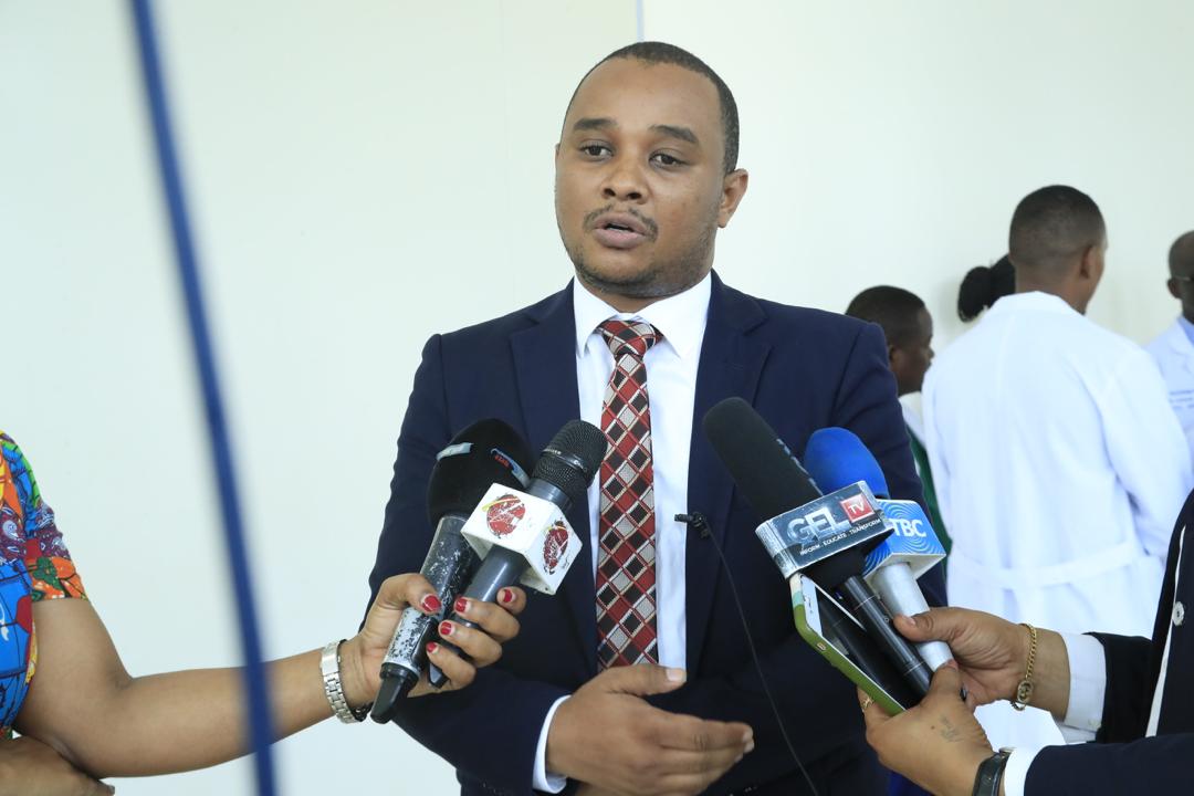 Mloganzila_'s tweet image. Hospitali ya Taifa Muhimbili Mloganzila imefanya Procedure maalumu inayoitwa Intragastric balloon, ambayo inahusisha uwekaji wa puto maalumu katika tumbo la chakula kwa watu wenye uzito uliopitiliza, ili kuwasaidia kupunguza uzito.
@wizara_afyatz 
@ummymwalimu 
@TZMsemajiMkuu