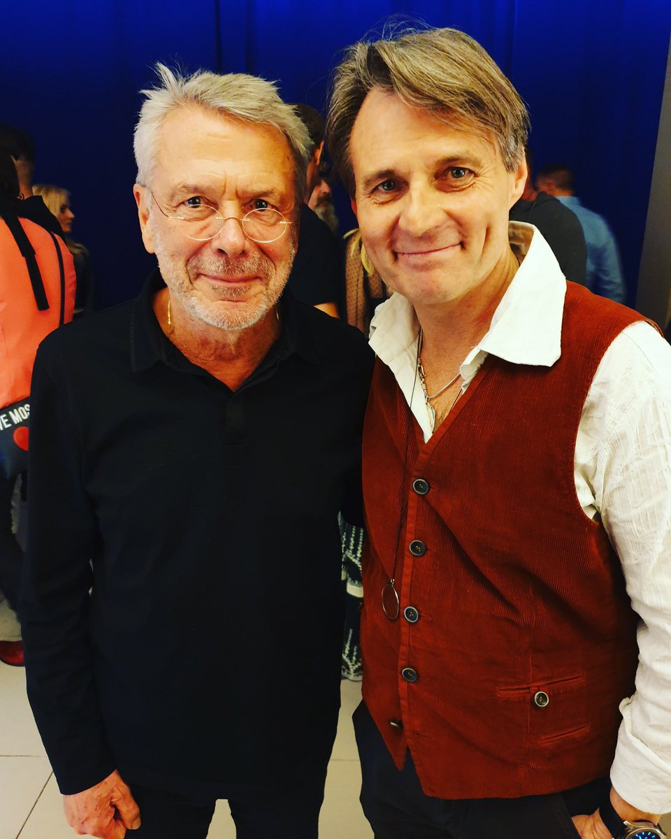 WBahro's tweet photo. Happy Birthday, lieber Reinhard Mey! Schon seit frühester Jugend bin ich ein großer Fan von Ihnen und Ihren Liedern. Alles erdenklich Gute zu Ihrem heutigen 80. Geburtstag! 🥳🎉🍾🥂🎂🎁🎊 https://t.co/n7qAP9AIHU