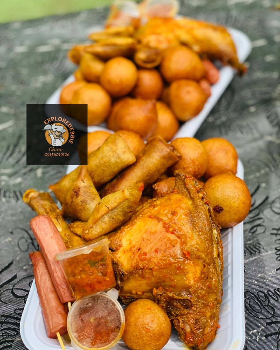 ExploreDebbie's tweet photo. Yummy and rich small chops!!
Only at ExploreDebbie chow😋
As seen: #4000
Comes with a free drink.
To place your order call/ Whatsapp: 09156019126
Adageorge Portharcourt
#exploredebbie #chow #smallbusiness #smallchops #portharcourtmum #phchops #samousa #springroll #puffpuff https://t.co/nLEafDXaaQ