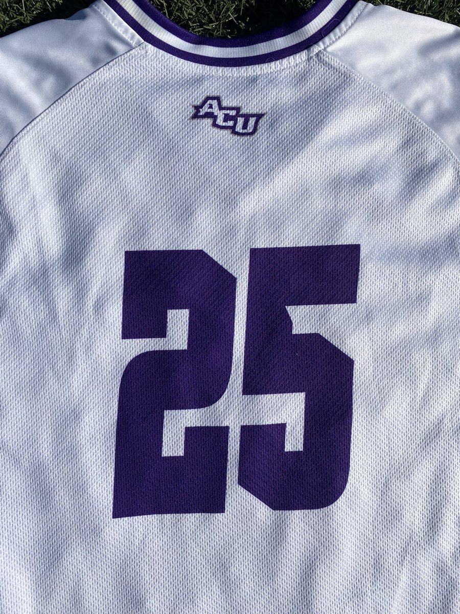 👀 𝗝𝗘𝗥𝗦𝗘𝗬 𝗚𝗜𝗩𝗘𝗔𝗪𝗔𝗬 👀 

In honor of the beginning of the Winter season, we are giving away a ⚪️⚪️⚪️ game worn jersey! 

For a chance to win: ⬇️

- Follow <a href="/ACU_Baseball/">ACU Baseball</a> 
- Retweet this tweet 
- Comment for a better chance to win!