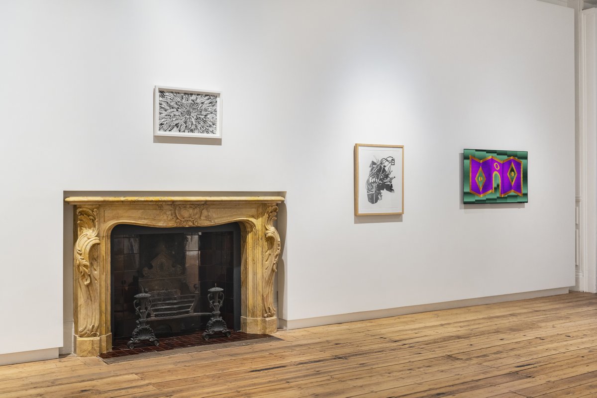 Nicolas_Sassoon's tweet image. Gm :)

GATE ( pictured below ) &amp;amp; SCREEN are dropping tmr 1pm EST as part of "Magical Realism" on Verse ✨

verse.works/persons/nicola…

Here are some photos of the Verse exhibition in London last week. Both works are released in 4K with archival &amp;amp; exhibition files sent to collectors!