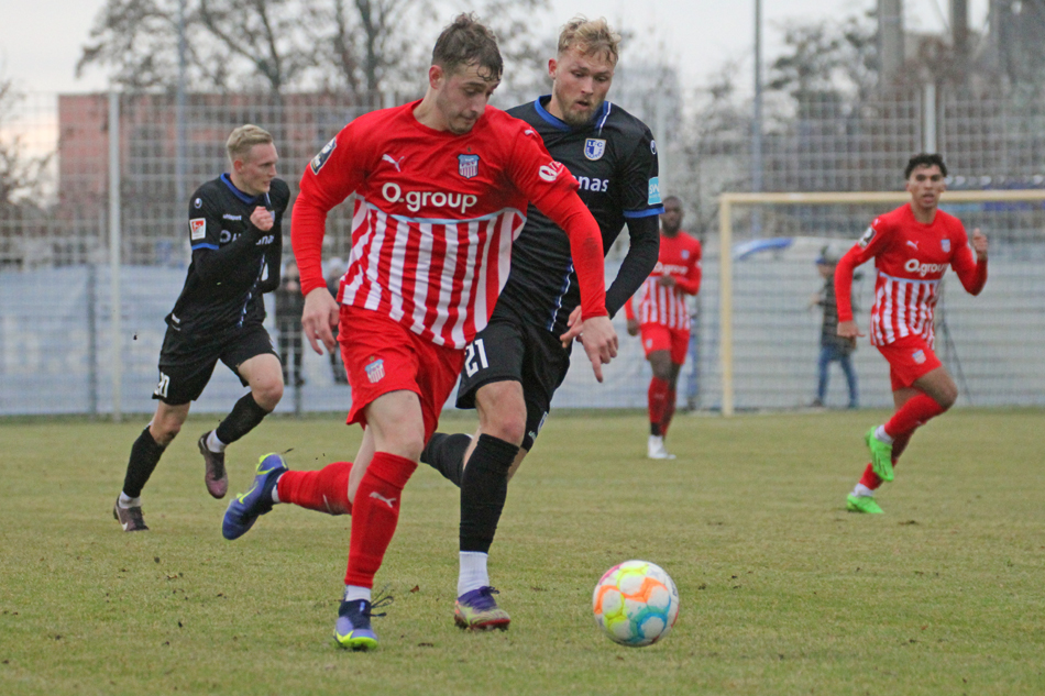 FSVZwickau's tweet photo. 📄 Unser Spielbericht zum Testspielsieg beim @1_FCM 👉 https://t.co/x6bovfELaN
➖
#FCMFSV #DIESCHWÄNE https://t.co/iXgkw4lQjw