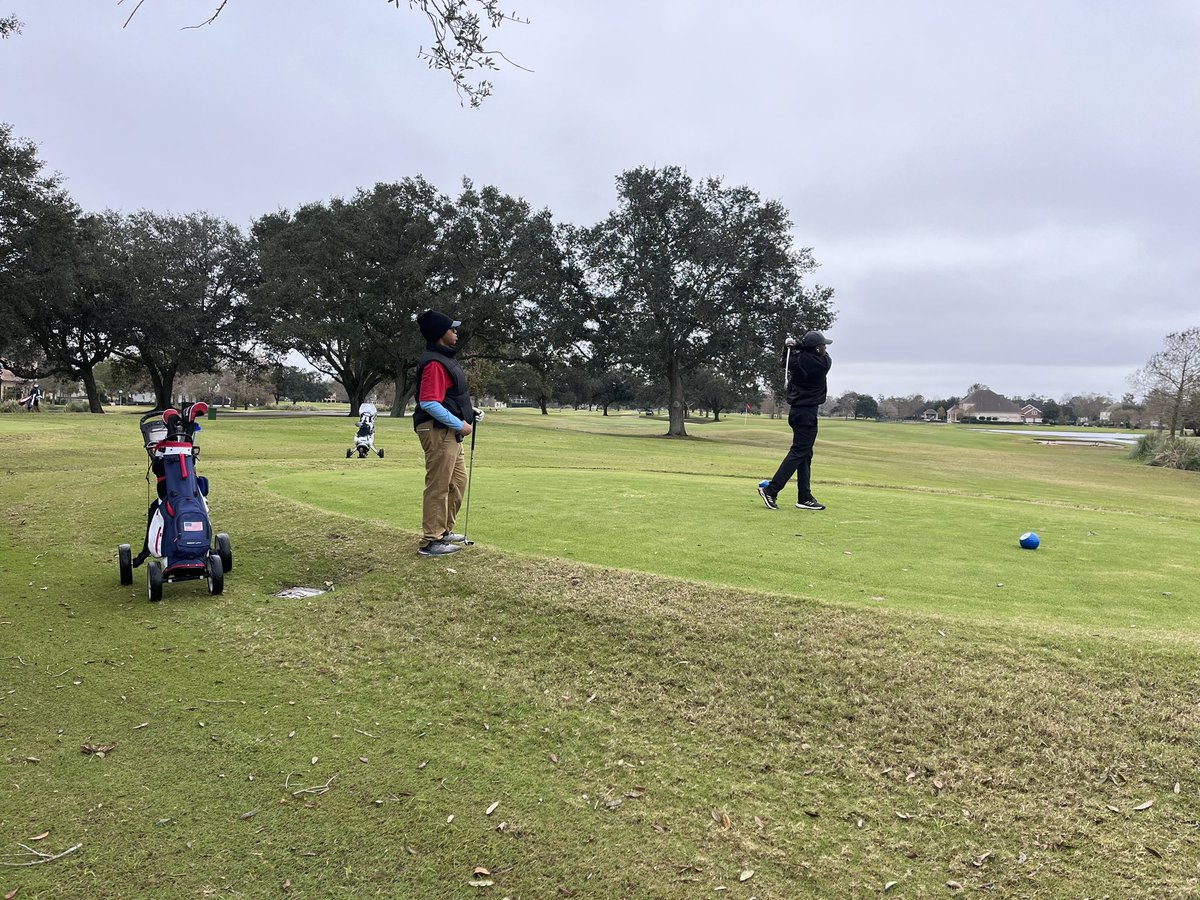FirstTeeMS's tweet image. Round 2️⃣ is underway! No rain, but it’s chilly! The kids are playing well today! First Tee National Tournament #NolaTournament #BuildingGameChangers #FirstTeeCentralMS