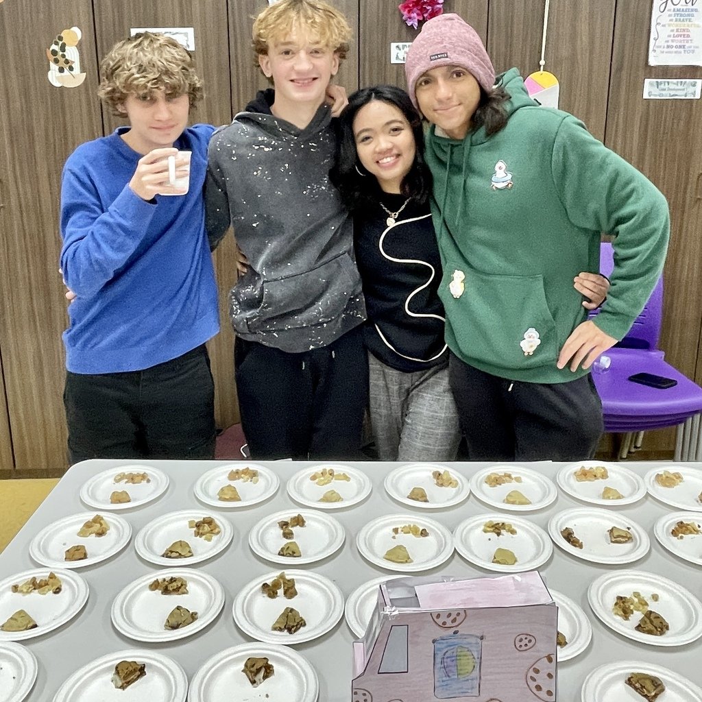 AfftonHS's tweet photo. End of semester means using the skills learned in a Foods class to develop a Food Truck concept - menu, design and a product. Staff and classmates taste test the food and vote on the best! #afftonlearns https://t.co/l9ajgfBS6e
