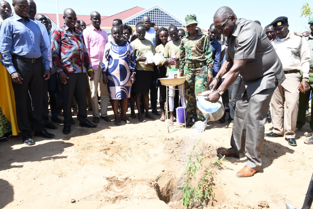 Joined the Governor of Turkana @GovLomorukai023 and other leaders in the tree planting ceremony held at Turkana University College. We managed to surpass our target .