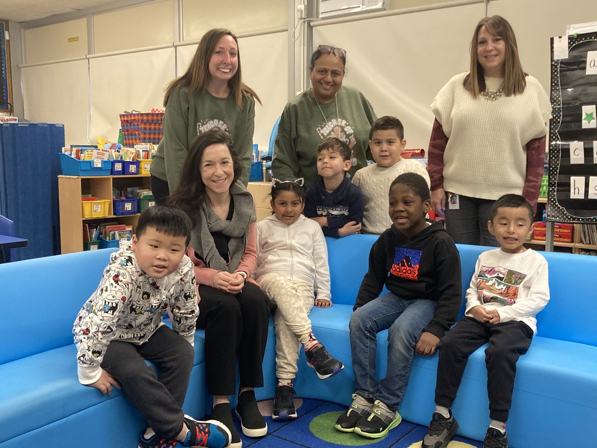 MeadowbrookSchoolEM tweet media