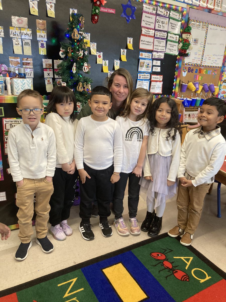 MeadowbrookSchoolEM tweet media