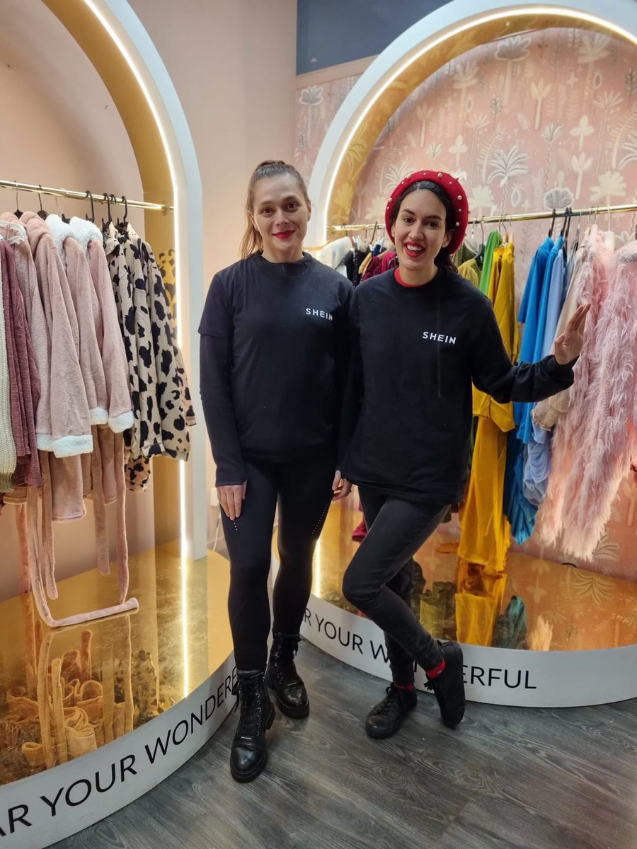 Exper1encestaff's tweet photo. ❤️🐶 Our lovely BAs are supporting @SHEIN_Official (alongside Shuoma! 🐾) at their charity pop-up store at @dressforsuccess ⭐️

#DressForSuccess is a registered charity that empowers women into the workplace from positions of disadvantage 👑

#popup #popupstore #popupshop #shein https://t.co/SVS2JflIMH