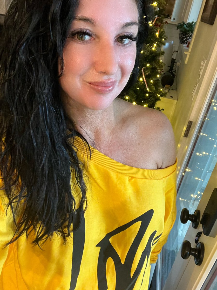 jo alexandria on Twitter: "Have a bright and cheery Wednesday! I am off to run a couple errands