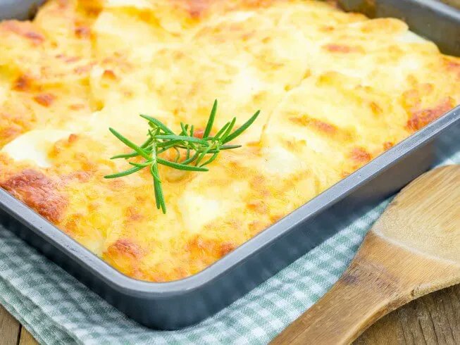CDKitchen's tweet image. Let's be clear, this is not diet food! It is, however, the best cheesy potatoes you'll ever eat. Go ahead, indulge. buff.ly/3VoVKdq