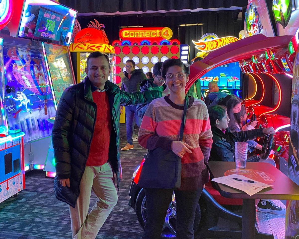 InfosysAmericas's tweet photo. About 450 folks, including family, from the Raleigh, NC Hub came out to the holiday party at Dave &amp; Busters. The line wrapped around the building! Interested in joining our team? Explore opportunities today: https://t.co/SMaAuK60JY #LifeAtInfy #InfyHolidayParties https://t.co/nitsFeyM9d