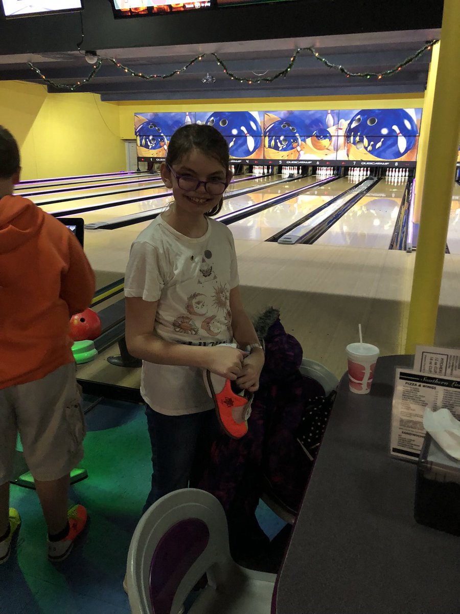 CCPSVirtual's tweet photo. Add Jr. Beta Bowling to the fun! Glad we got to spend some time unwinding and enjoying friends before Winter Break! 

#vla #ccpsvla #onlinelearning #kyonlinelearning #ccps https://t.co/KurekSdwtZ