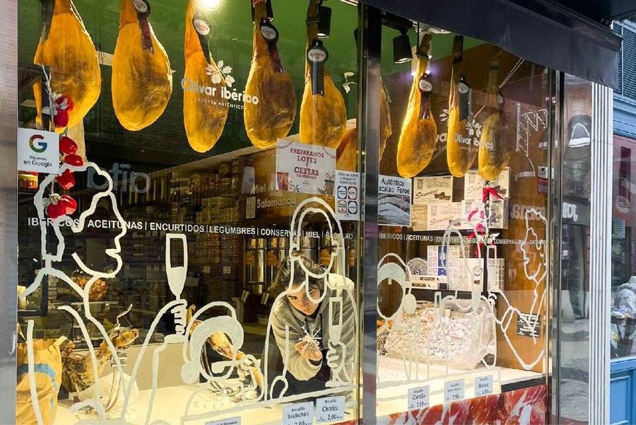 Luisa Alcalde (@lalcaldeg) on Twitter photo #Alumnos de <a href="/esi_valladolid/">ESI Escuela Superior de Diseño Valladolid</a> crean los #escaparates navideños para los establecimientos de <a href="/FECOSVA/">FECOSVA</a>
bit.ly/3G5MR3H vía <a href="/cyleconomica/">CyL Económica</a> #empresafamiliar #diseño #formación #comercio <a href="/EFCyL/">Empresa Familiar CyL</a>
<a href="/eduestevezg/">Eduardo Estevez Gudino</a> #Alumnos de <a href="/esi_valladolid/">ESI Escuela Superior de Diseño Valladolid</a> crean los #escaparates navideños para los establecimientos de <a href="/FECOSVA/">FECOSVA</a>
bit.ly/3G5MR3H vía <a href="/cyleconomica/">CyL Económica</a> #empresafamiliar #diseño #formación #comercio <a href="/EFCyL/">Empresa Familiar CyL</a>
<a href="/eduestevezg/">Eduardo Estevez Gudino</a>