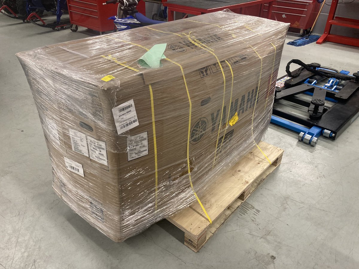 Early Christmas Present! 
#Moro5 #Moro7