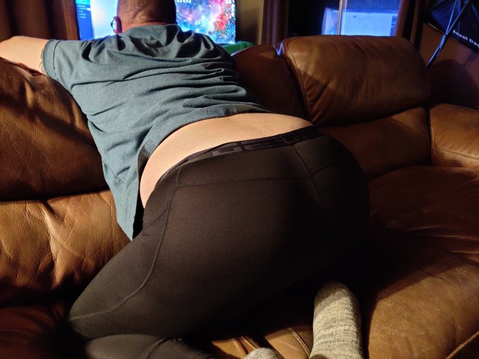 https://t.co/kBWOKeuR2C
Someone needs to pull down my yoga pants n fuck my slutty hole ? 
#michaelandsean