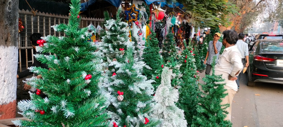 ZCookhouse's tweet image. Christmas Eve in Mumbai 2022
youtu.be/1u_KmGLPR7Y

#Christmas #christmas2022 #christmas22 #christmastime #christmasdecor #christmasgifts #christmaslights #christmasfood #christmasfoodie #christmascakes #chrismasinindia #christmasinmumbai #bandrachristmas #bandra #HillRoad