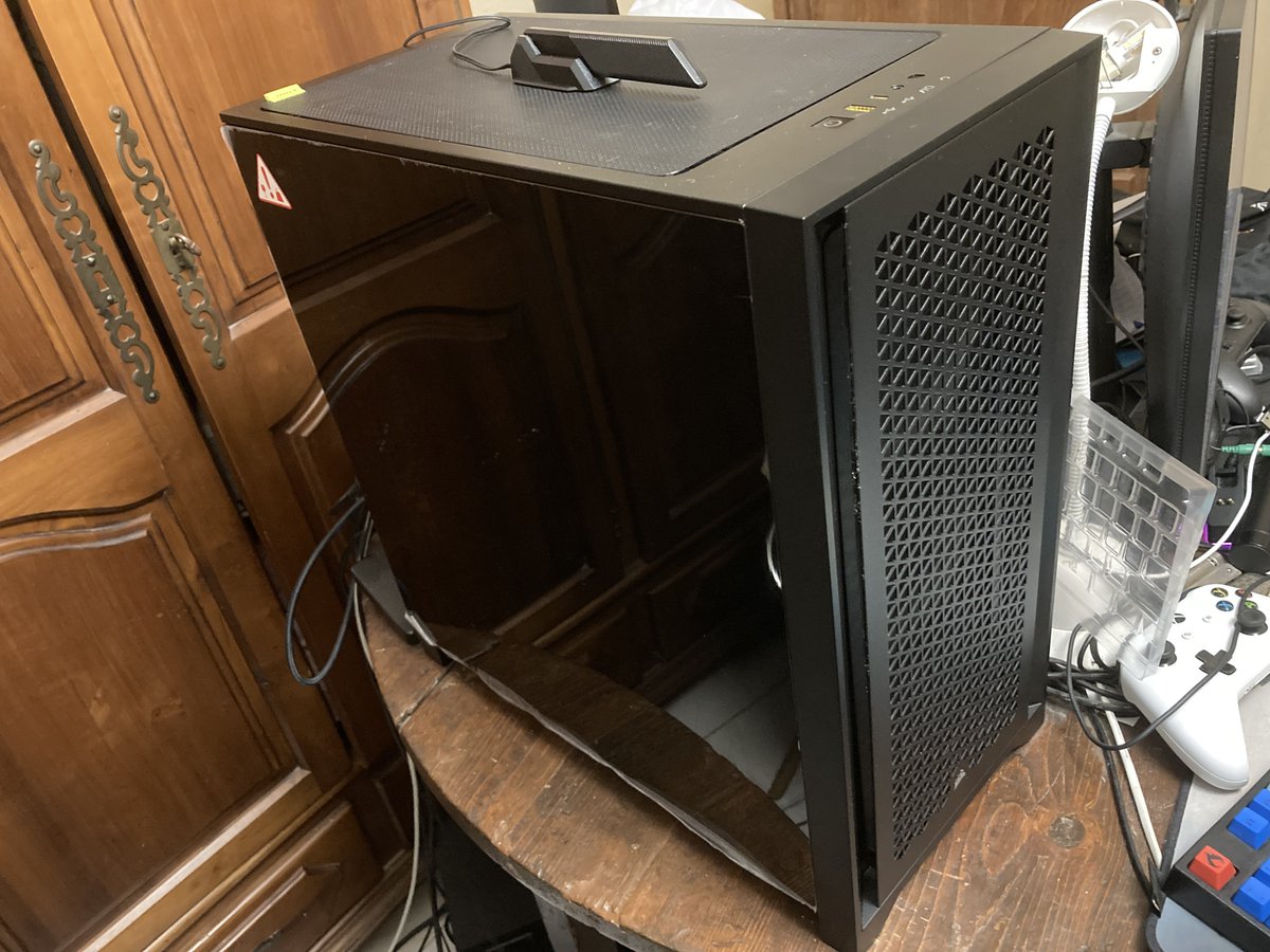 tails_lol's tweet photo. i would like to to thanks all of you for the support! finally i have a new pc !it just coudnt happen without you guys.
here my thanks to the biggest commissioners!
@dont_jinxit 
@CharlieMandango 
@Delta_Echo64 
 @Reynard_83
and especially Nick from @Gamesense_gg who started all. https://t.co/mUuXknCCeE
