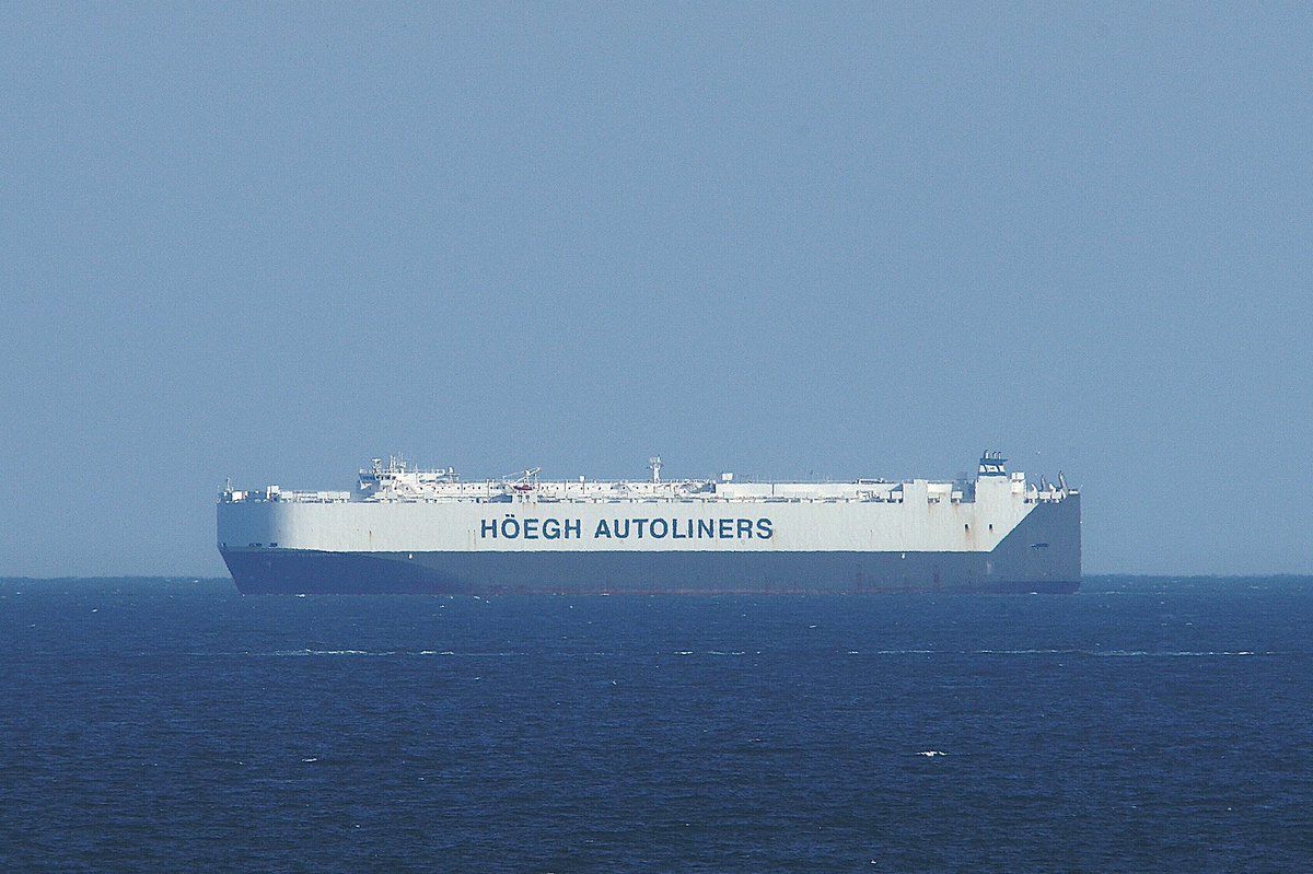 johnmorgan726's tweet image. The HOEGH ST. PETERSBURG, IMO:9420045 en route to Baltimore, Maryland @BShipspotting @BaltoChes flying the flag of Norway 🇳🇴. #HoeghAutoliners #VehicleCarrier #HoeghStPetersburg #ShipsInPics