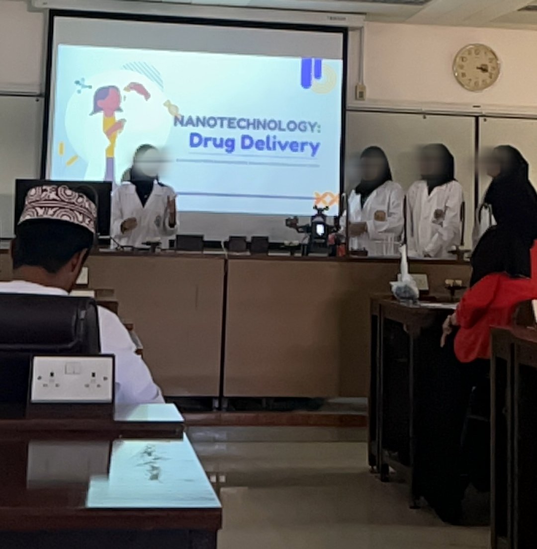 Sh_vx_'s tweet photo. Our project in Biol2101 about nanotechnology which is consist of 4 parts:
_robott. 
_Website. 
_Video. 
_Cell model.
#bio_got_talent
#science
#squ https://t.co/BgmDVg8FBX