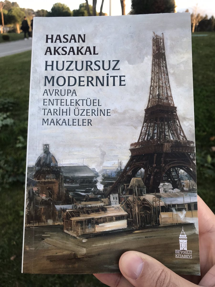 Yeni kitabım “Huzursuz Modernite” @BeyogluKitabevi tarafından yayınlandı ve artık pek çok mağazada indirimli fiyatlarla satışta. Rica etsem, bu tweeti retweet ederek, konuyla ilgili dostlara haberi duyurabilir misiniz? Şimdiden teşekkürler. kitapyurdu.com/kitap/huzursuz…