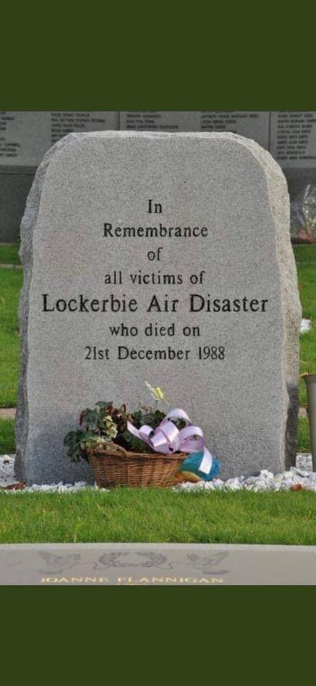Neilfax's tweet photo. 34 years ago today, 270 people were killed when a passenger plane Pan Am 103 exploded over the Scottish town of Lockerbie.
RIP to each and every one of those who died in this sick act of terrorism. Love over hate ❤️
#Lockerbie #LockerbieLegacy https://t.co/XXofJnyF2b