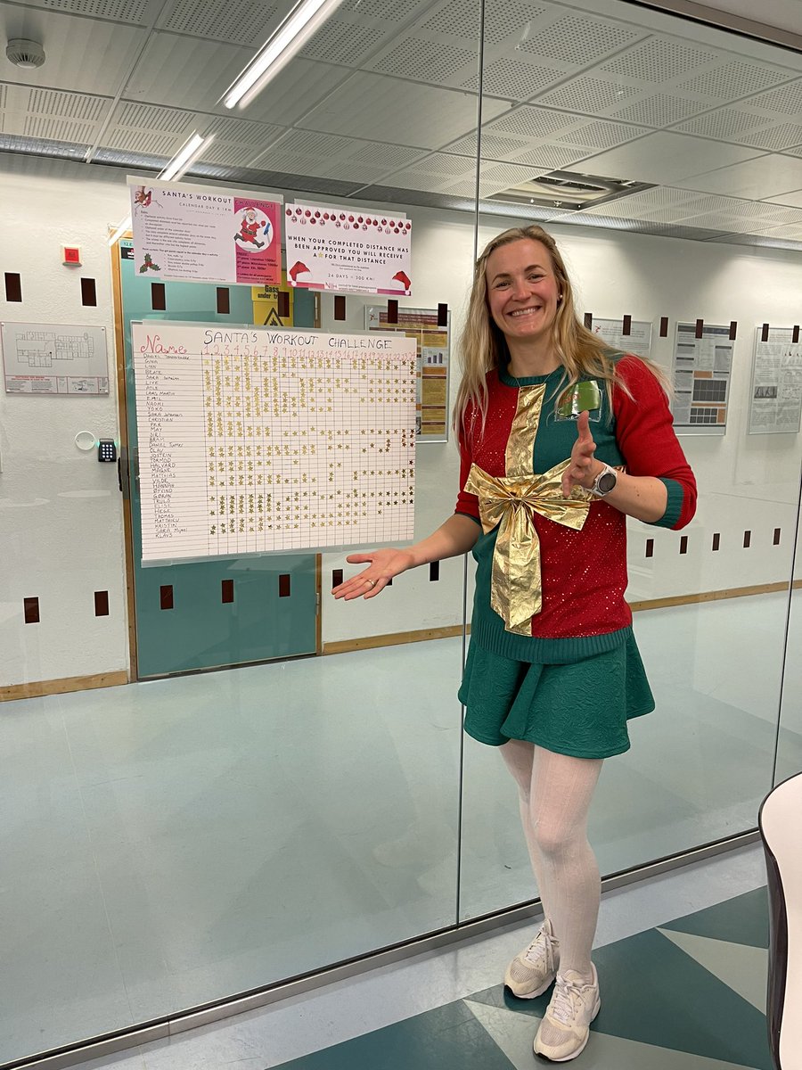 elise_lander's tweet photo. Including an update on Santa’s Christmas Challenge 👟💨 or is it satan’s 😆 300km to Christmas 🎄 https://t.co/kyaBtUD24T