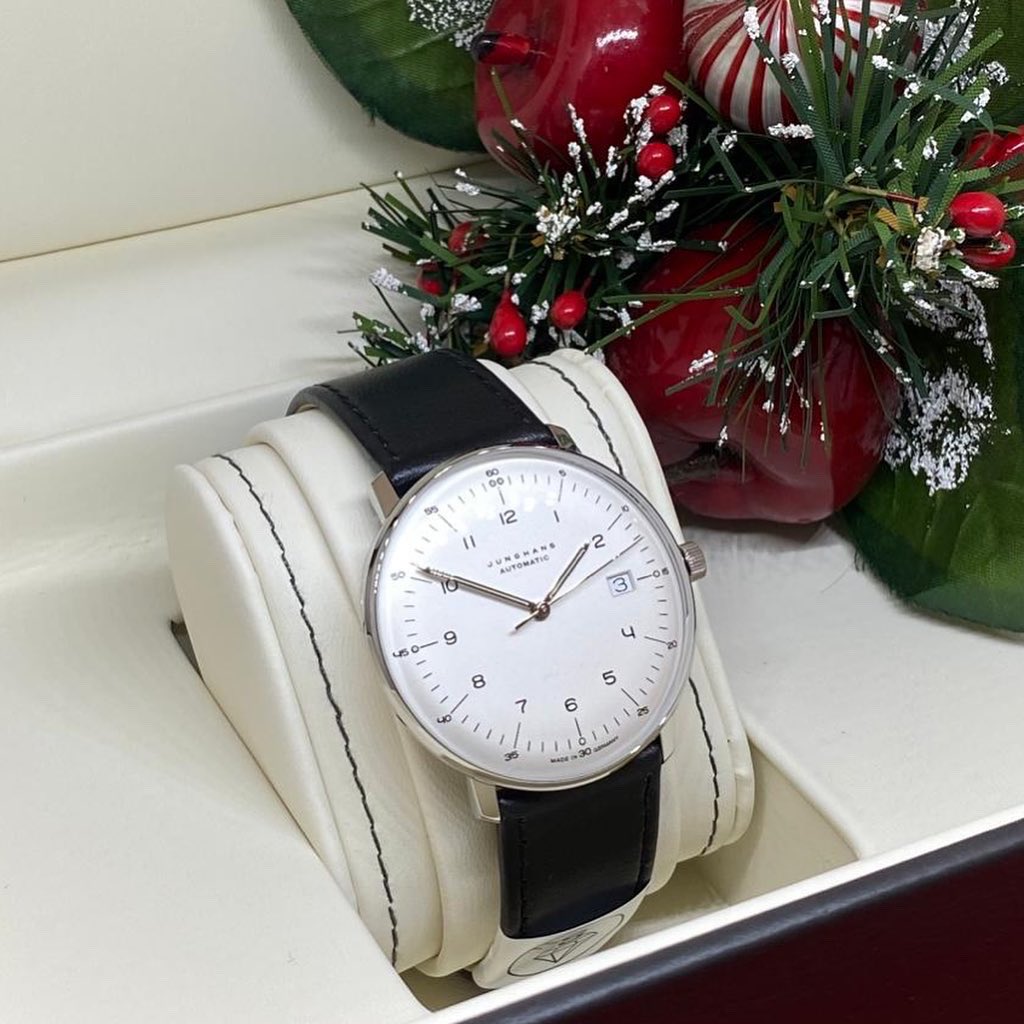 AlsalWatches's tweet photo. We have the Junghans Max Bill Automatic with Sapphire Crystal back in stock! Junghans #MaxBill #Automatic #JunghansMaxBill #watch #Germany #German #GermanWatch #watch #watches #Christmas #ChristmasGifts #London https://t.co/vuntdcOWtS