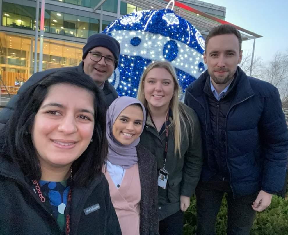 PCooper_UK's tweet photo. Fun day visiting the @Oracle_UKI Thames Valley HQ with the @CernerUK marketing team! https://t.co/6kr1yv9SlT