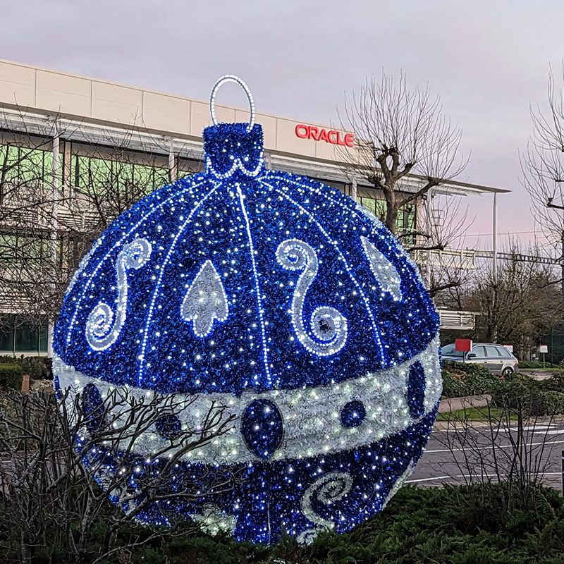 Fun day visiting the <a href="/Oracle_UKI/">Oracle UK & Ireland</a> Thames Valley HQ with the @CernerUK marketing team!