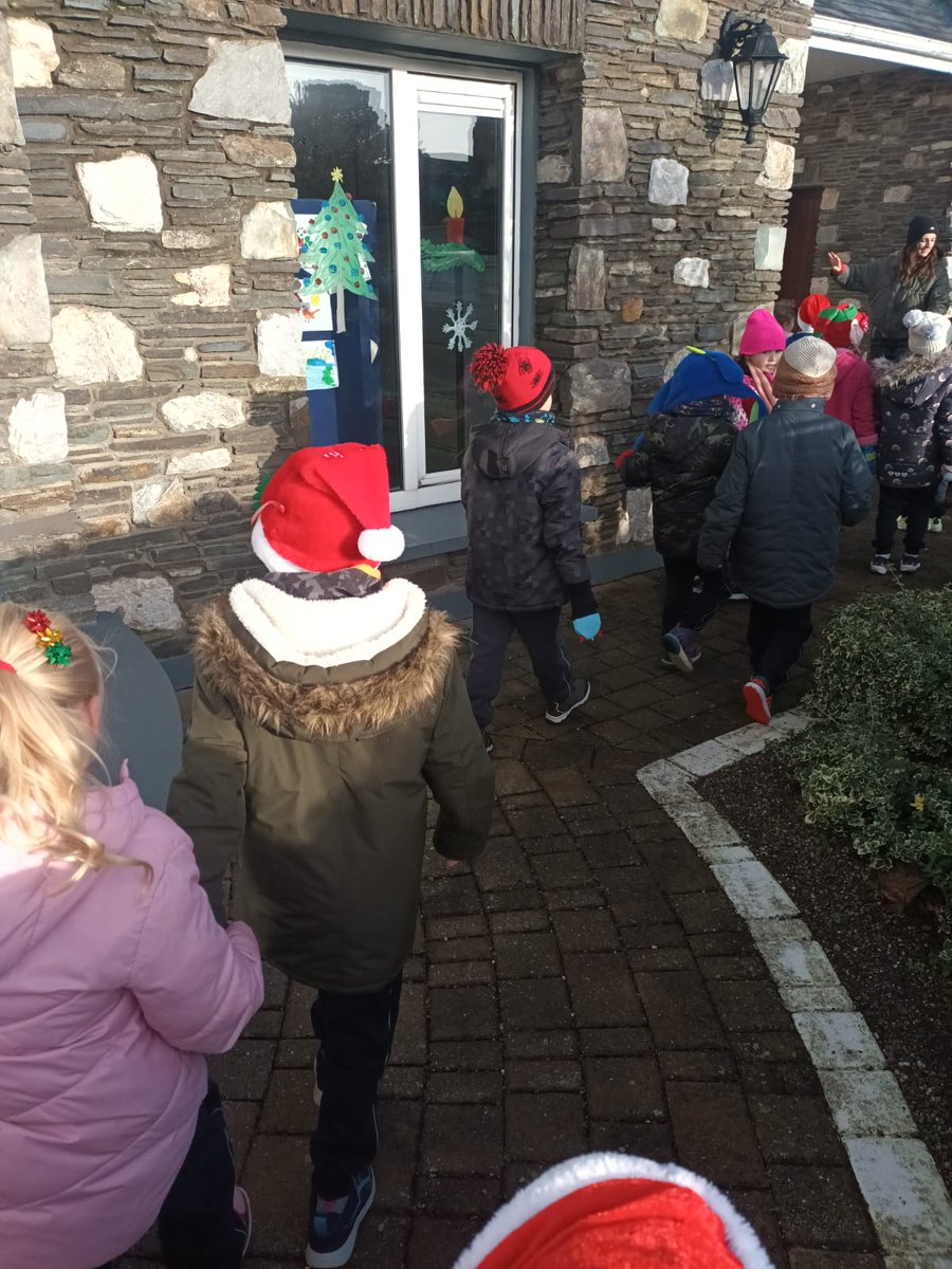 Scoil Barra (@scoilbarra) on Twitter photo Senior Infants went carolling in Westgate - <a href="/WestgateF/">Westgate Foundation</a> we loved spreading Christmas cheer! Senior Infants went carolling in Westgate - <a href="/WestgateF/">Westgate Foundation</a> we loved spreading Christmas cheer!