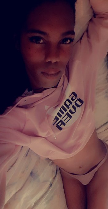 1 pic. I try my hardest to be the goddess everyone makes me out to be?? https://t.co/7DFrzNJa0p