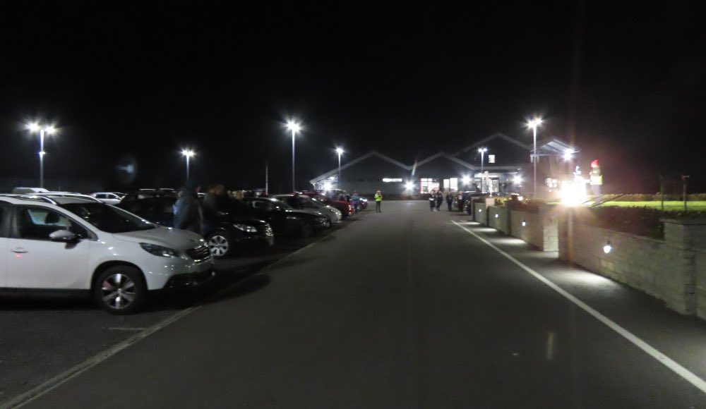 PHOTOS: A drive-in Christmas carols service drew over 50 vehicles to Brean last night — read more at: burnham-on-sea.com/news/photos-dr…