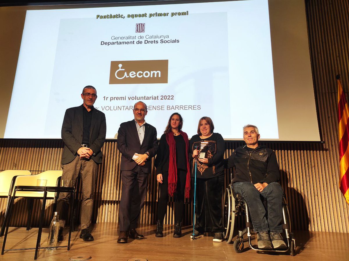 dsocialscat's tweet photo. La setmana passada vam lliurar els #PremisVoluntariat 2022!👏👏👏
🏆1r premi per al “Voluntariat sense barreres” d' @entitatecom
🏆2n premi per a “Voluntàriament”, d'@afammca
🏆3r premi per a l’@acidH_IL pel projecte “Voluntariat sense límits”
ℹ️ https://t.co/SLIZrmPNGK https://t.co/5ox6cL7eYE