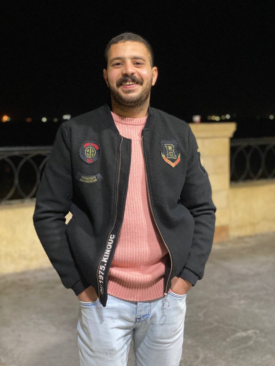 الواحد كبر وبقي يعيش بنفسه ولنفسه  .