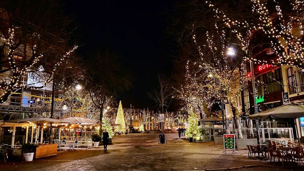 #deventer by night 🎄❤️ instagr.am/p/Cmbdcm0NgpN/