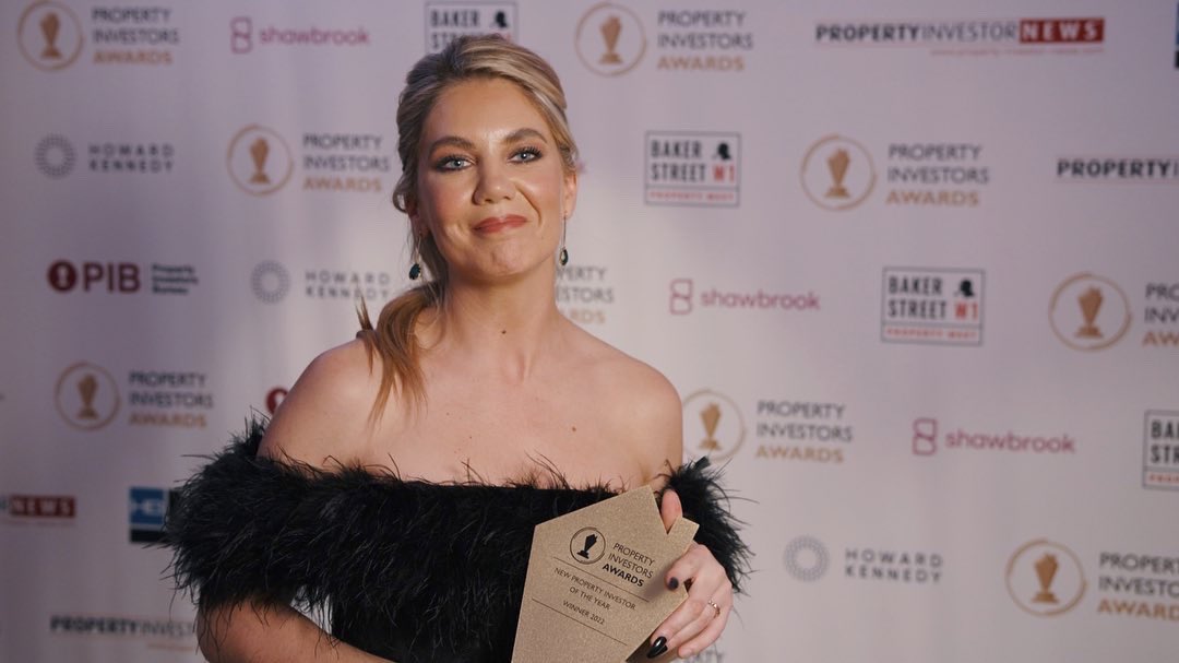 ＦＬＵＤ . tweet media