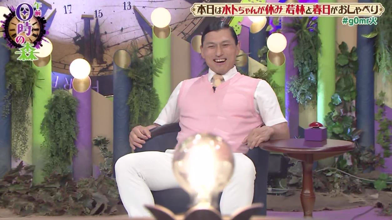 @nissin_hiyoko どうせ光らせるならこれぐらい光らせろ💡 